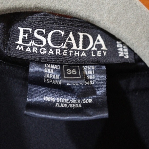 Escada vintage Black Silk Ruffle Button Down Blouse 100% Silk Germany 36 - Picture 14 of 16